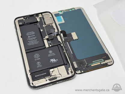 Apple iPhone X (A1865) – 64GB? Unknown Storage – Does Not Power On – For Parts Only