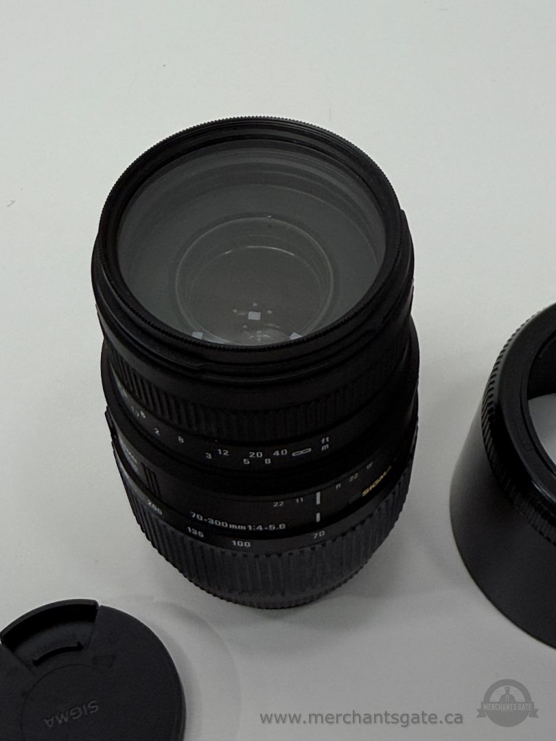 Sigma 70-300mm f4-5.6 DG Telephoto Zoom Lens