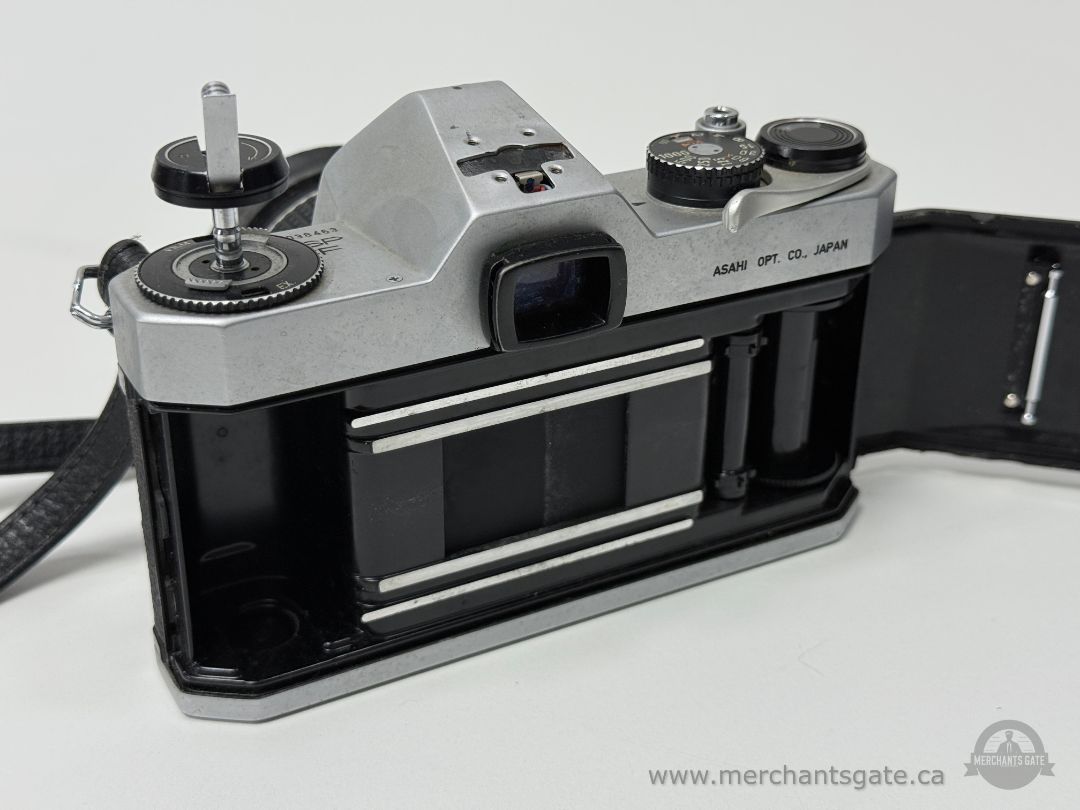 Asahi Pentax Spotmatic F 35mm Film Camera with SMC Takumar 55mm f1.8 Lens