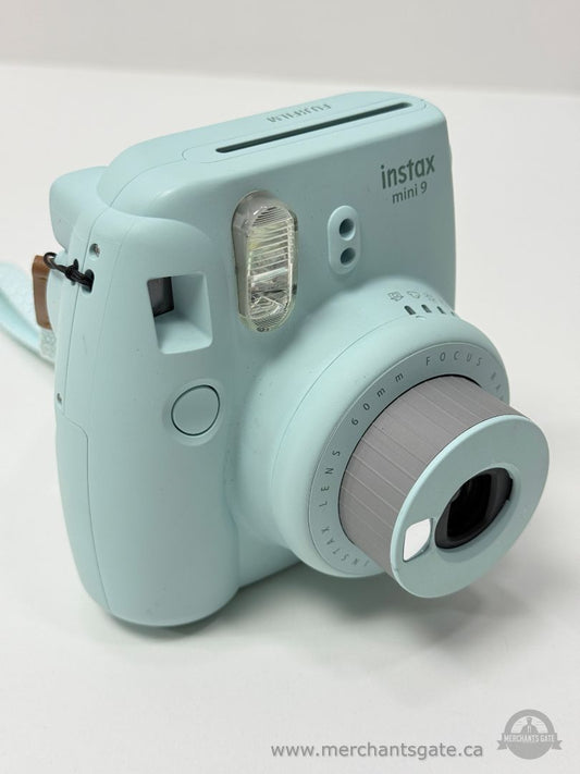 Fujifilm Instax Mini 9 Instant Film Camera Ice Blue Great Condition