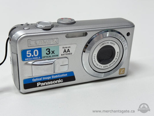 Panasonic Lumix DMC-LS2 Digital Camera 5MP with 3x Zoom