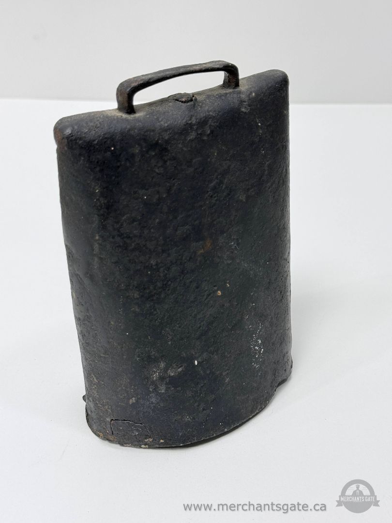 Antique Cast Iron Cowbell With Handle Farm Bell Approx 7"