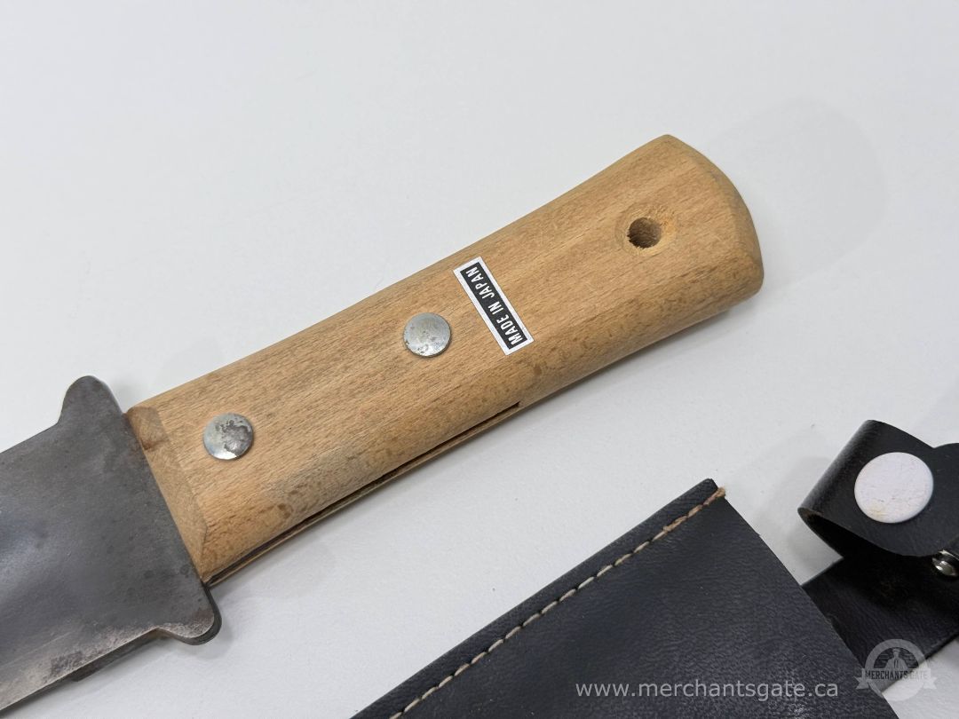 Japanese Fixed Blade Knife With Wooden Handle And Leather Sheath