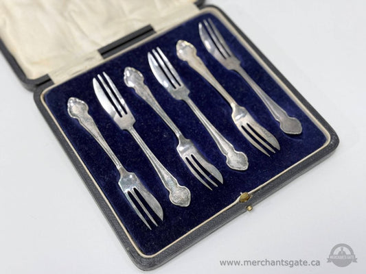 Vintage EPNS Silver Plate Fork Set with Case Dessert Cake Forks