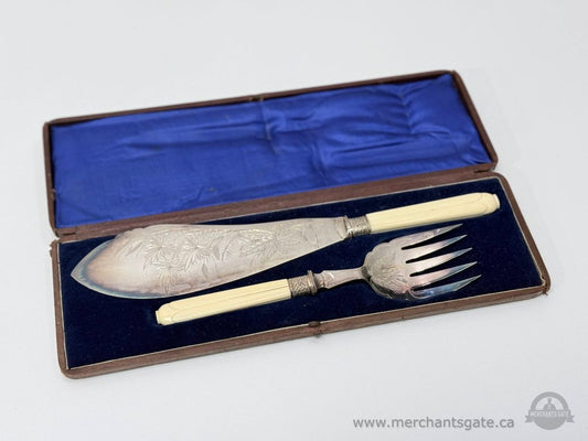 Vintage Silver-Plated Fish Serving Knife & Fork Set with Bone Handles in Fitted Case