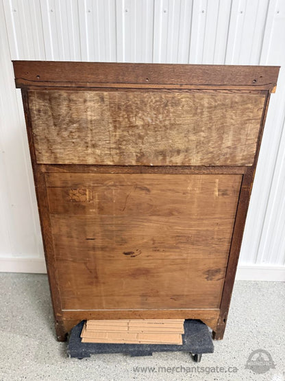 Antique Oak Curved Glass Display Cabinet with Felt Interior c.1900–1920