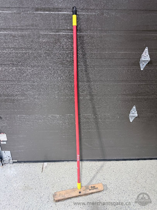 Quickie Bulldozer 16" Push Broom – Coarse Bristles