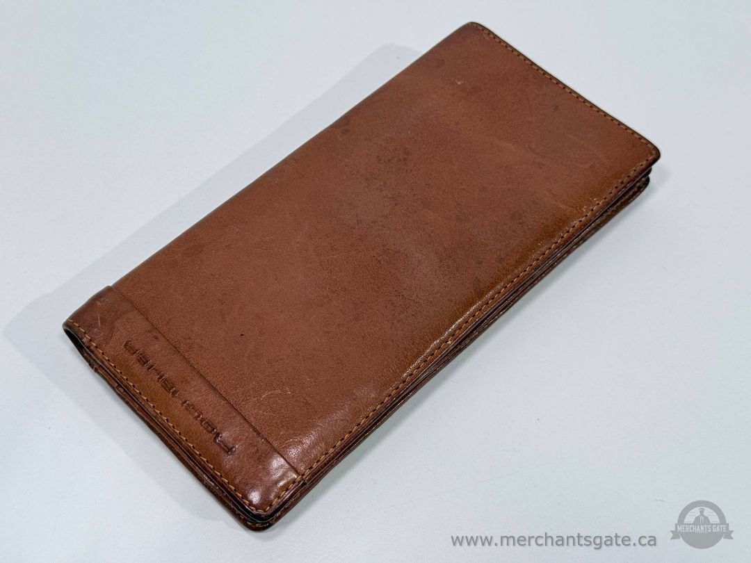 Club Rochelier Genuine Leather Bi Fold Wallet with Card Slots ID Window