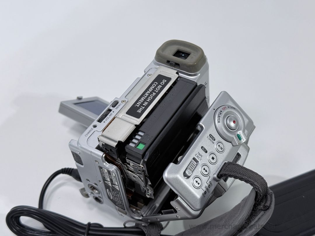 Samsung SCD230 Mini DV Digital Camcorder with Box and Accessories