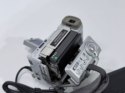 Samsung SCD230 Mini DV Digital Camcorder with Box and Accessories