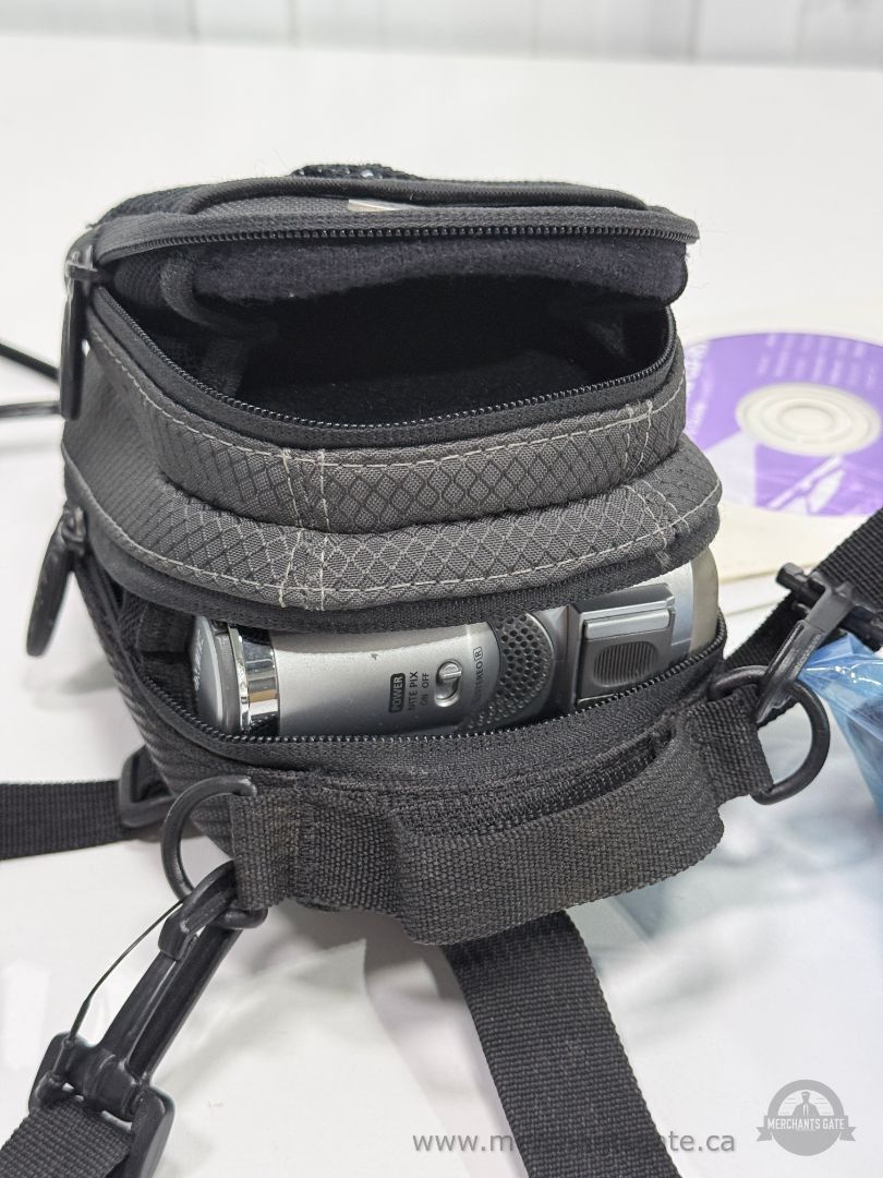 Samsung SCD230 Mini DV Digital Camcorder with Box and Accessories