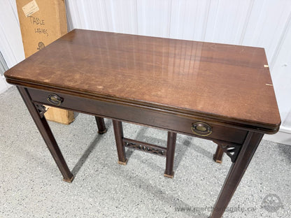 Vintage 1940s–1960s Wheeler Limited Mahogany Gate Leg Extension Table – 76" with Leaves