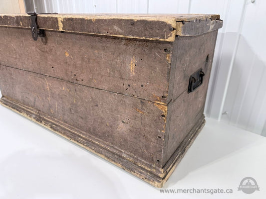 Antique 19th Century Primitive Wooden Storage Trunk / Tool Chest – 33"