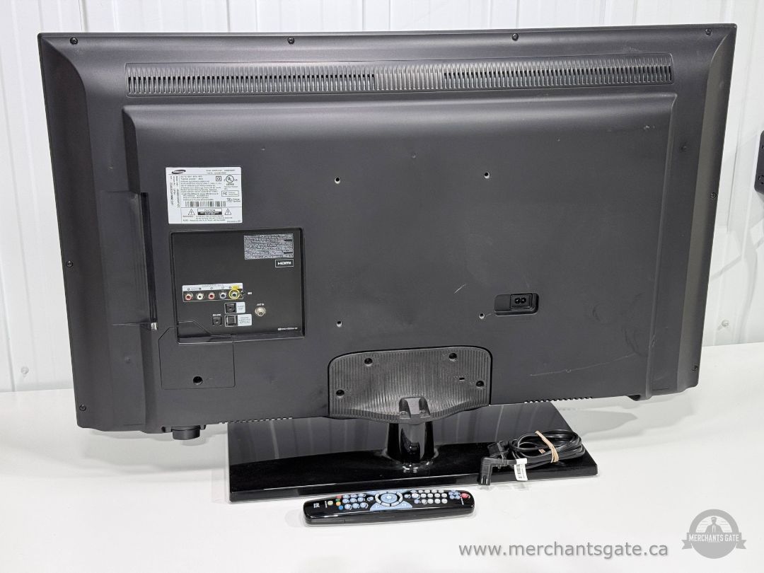 Samsung UN40EH5000 40″ 1080p Full HD LED LCD TV with HDMI USB Remote