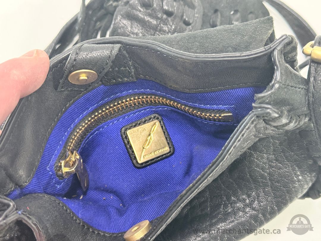 Rosetti Fantastico Croc Embossed Crossbody Wallet Purse Black Faux Leather 8"