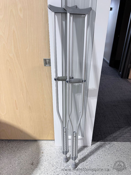 Drive Medical Adjustable Aluminum Crutches Pair 300 lb Capacity
