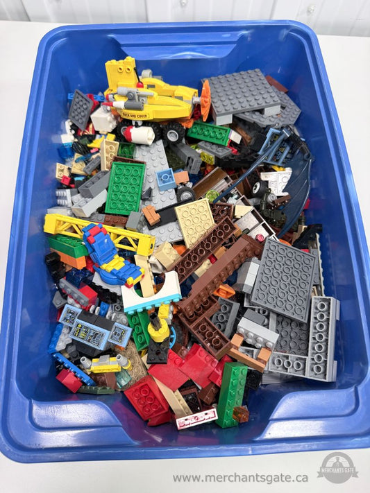 Bulk LEGO Lot 7.4 lbs Mixed Bricks Plates Vehicle Parts Boat Pieces Panels TOTE A