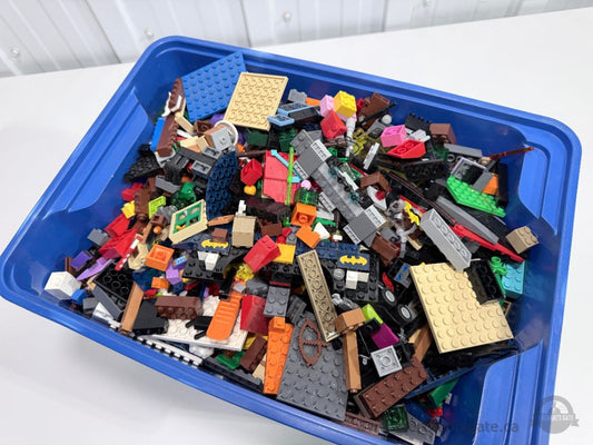 Bulk LEGO Lot 9 lbs Mixed Bricks Plates Panels Vehicle Parts Batman Pieces TOTE B