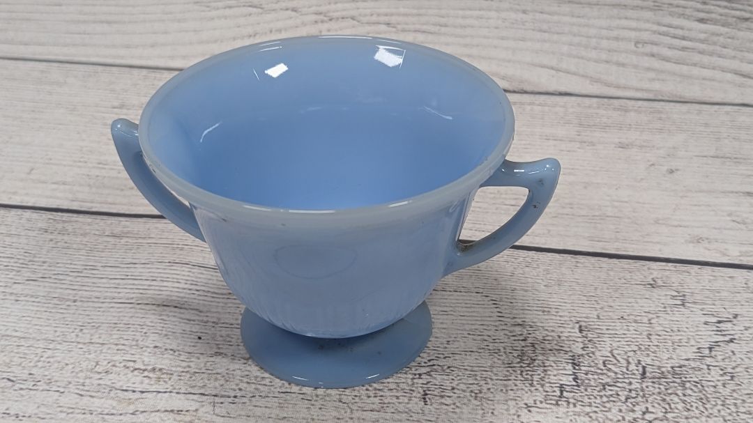 Pyrex Made in Canada Delphite Blue Sugar Bowl