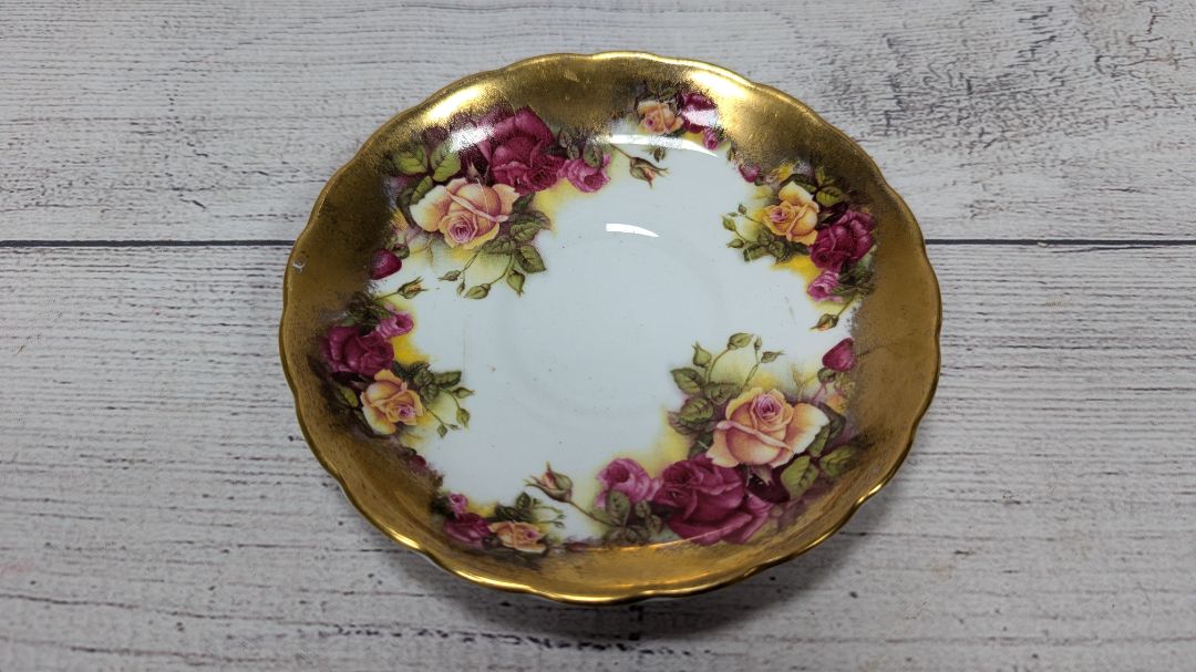 Royal Chelsea Golden Rose Gold Gilt Large Cabbage Rose 5 1/2" Plate