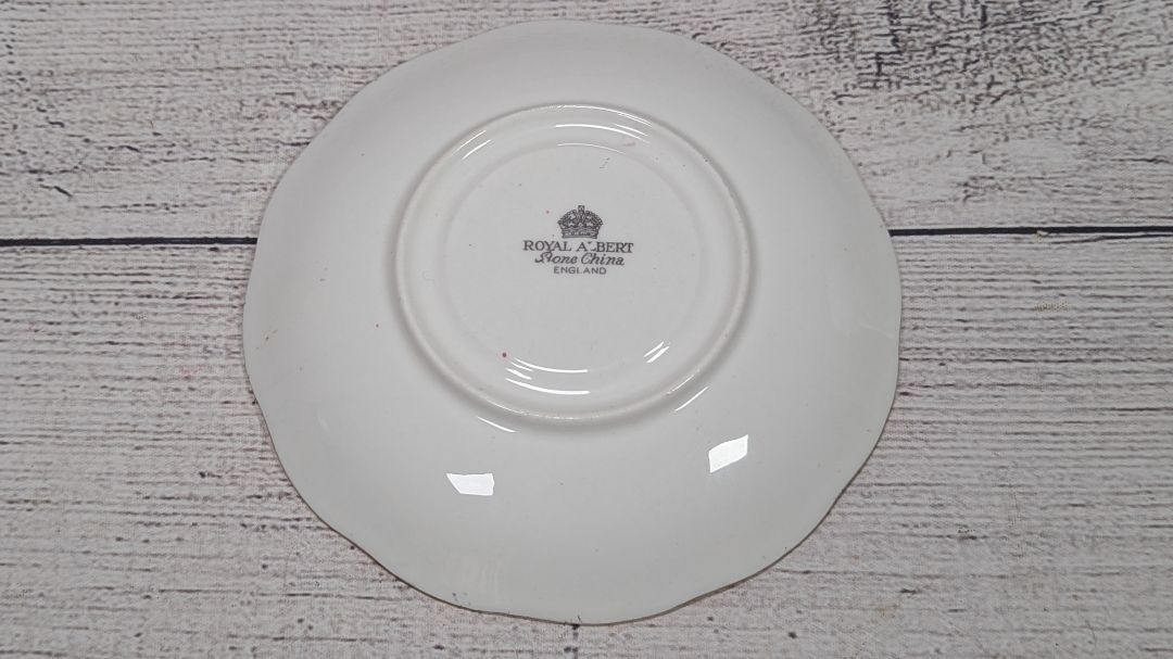 Royal Albert Rose Gold Gilt Cabbage Rose 5 3/4" Plate