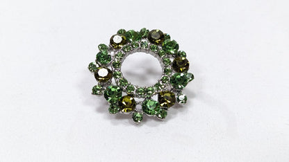 Vintage Spring Green Rhinestone Circle Brooch / Unsigned