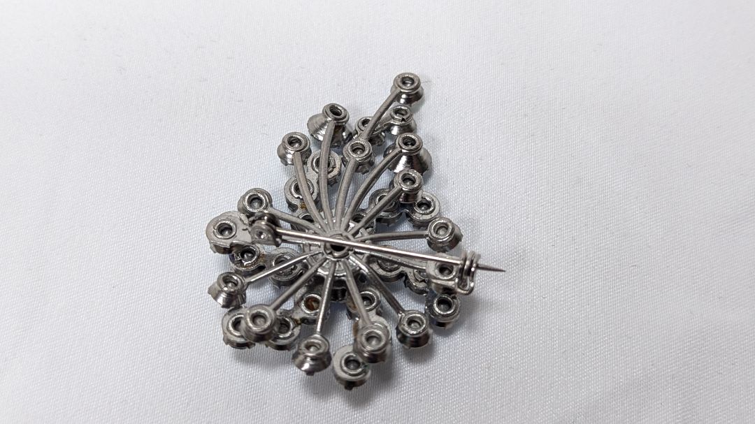 Vintage Aurora Borealis Crystal Brooch