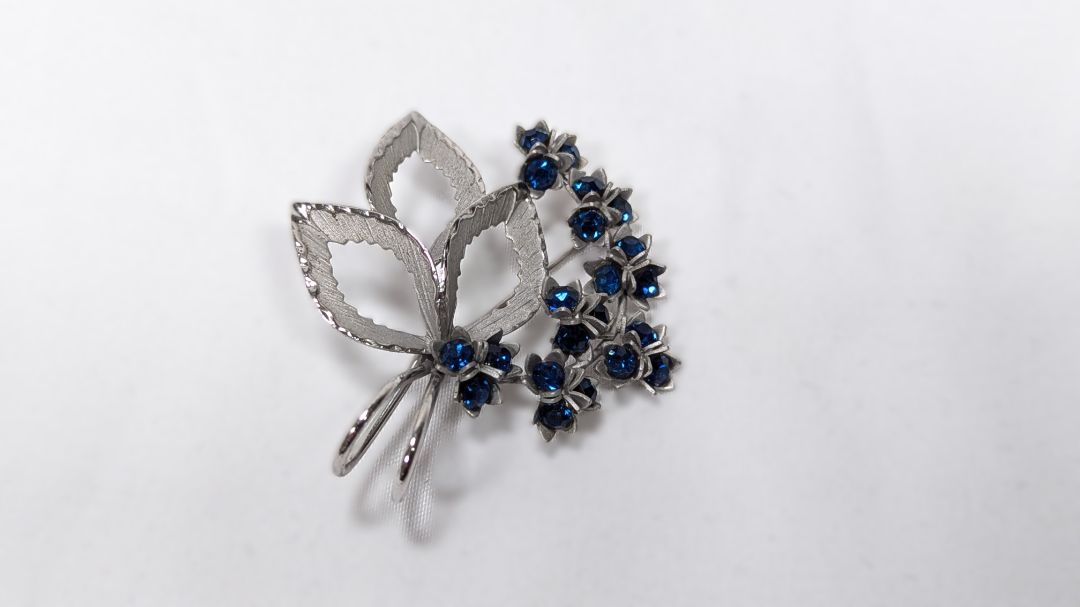 Vintage Sterling Silver Floral Brooch Flower Blue Crystal Bond Boyd