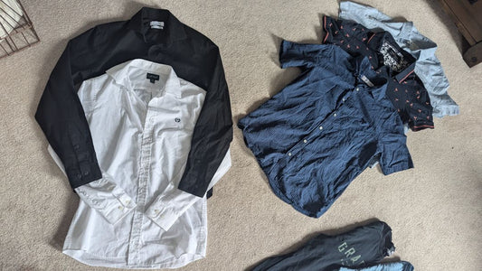 Lot of 13 Pcs Mens Small / Teen Boy Tops - T-Shirts + Collared Shirts EUC + Dander Free Home