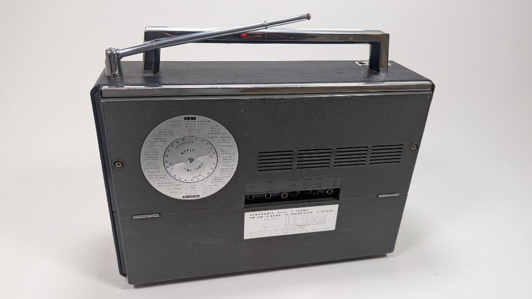 Vintage National Panasonic 12-Transistor Radio ▪ Model T-100MD ▪ Works