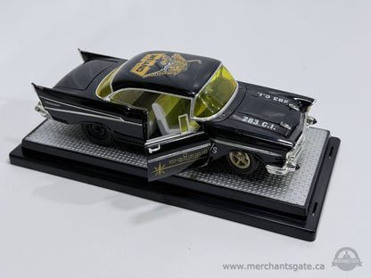 M2 Machines 1957 Chevrolet 210 Hardtop 1:24 Scale Diecast Model Car with Display Base
