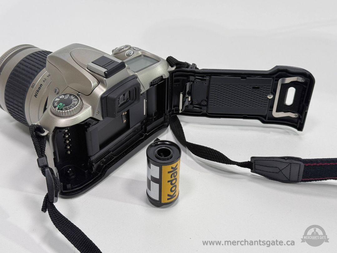 Nikon F55 35mm Film Camera with 28 80mm Lens Strap Tested Working